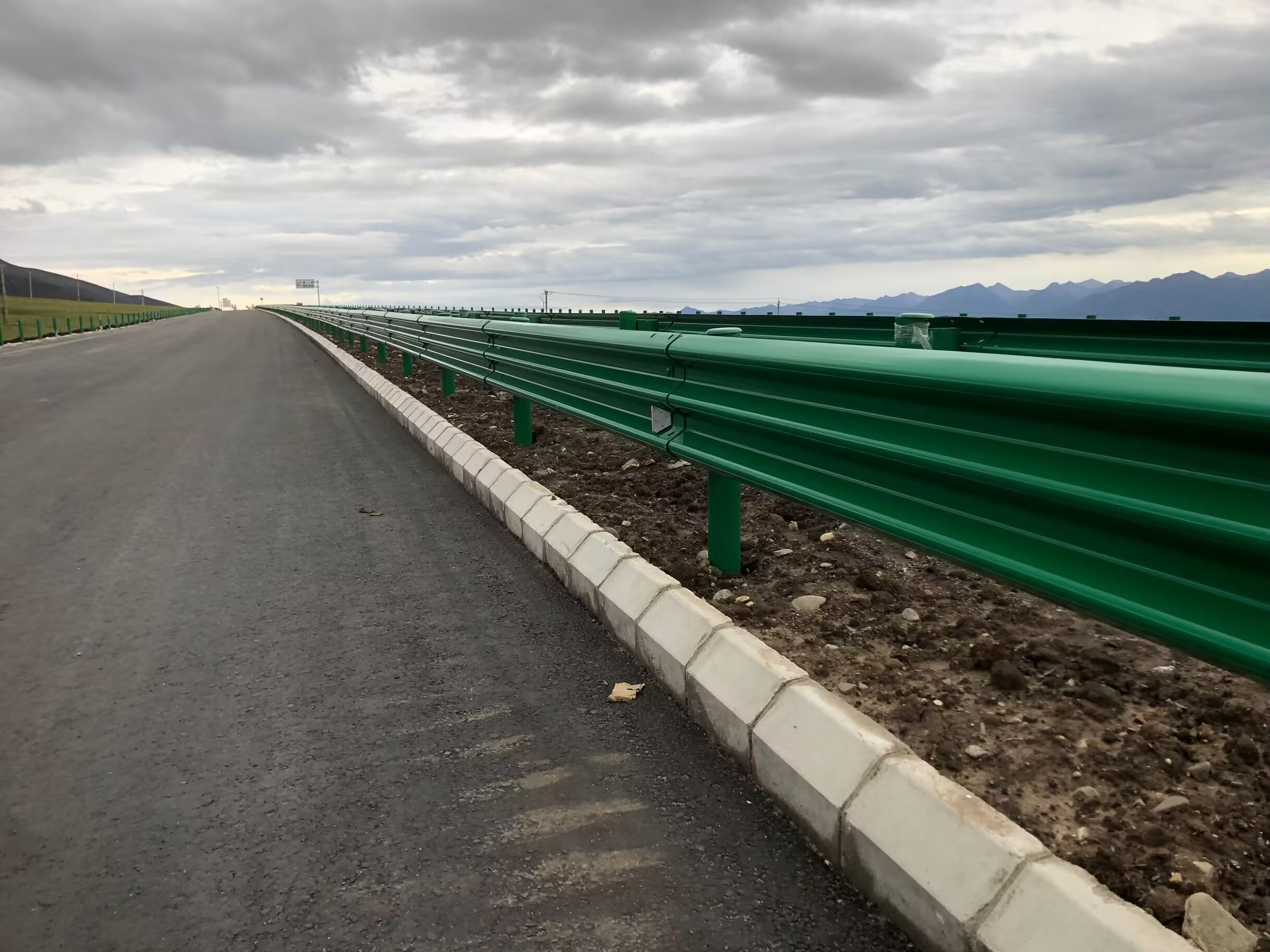 延寿县乡村公路波形护栏高速公路波形护栏 - 推荐